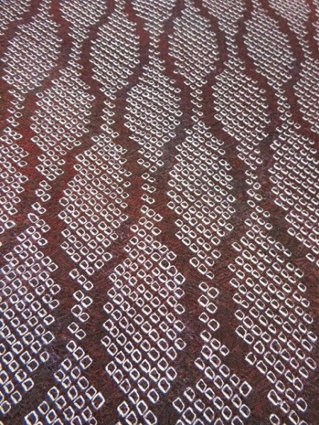 Photo1: 1C01z40  Japanese Kimono Silk  FABRIC Shibori dyeing Dark brown 32.3x12.6 (1)