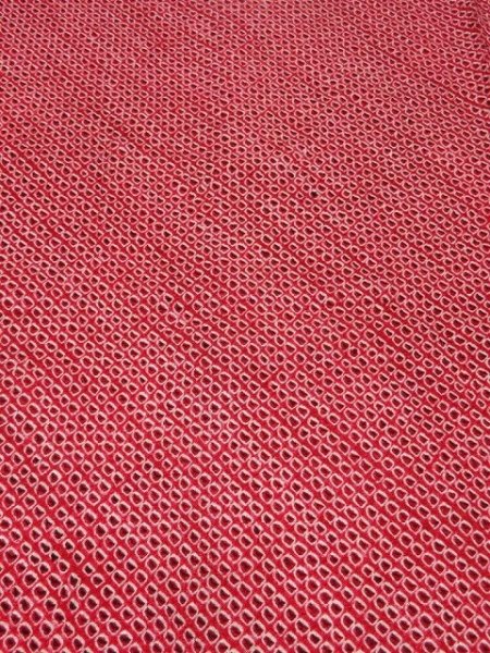 Photo1: 4K04z40  Japanese Kimono Silk  FABRIC Shibori dyeing Red 39.4x13.4 (1)