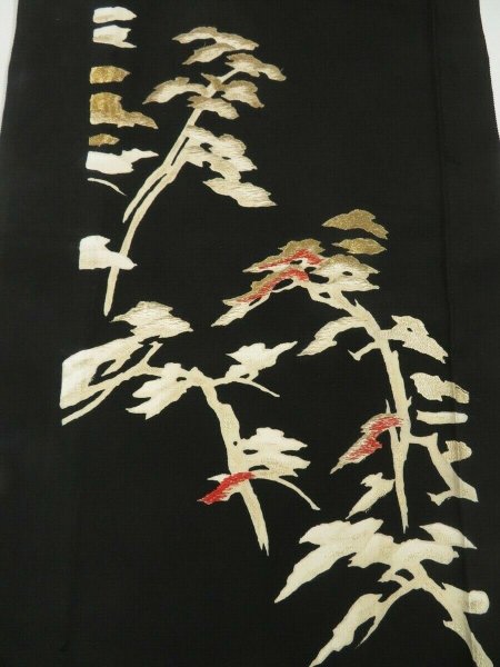 Photo1: 2A02z80 Vintage Japanese Kimono Silk  FABRIC Black Pine 48" (1)