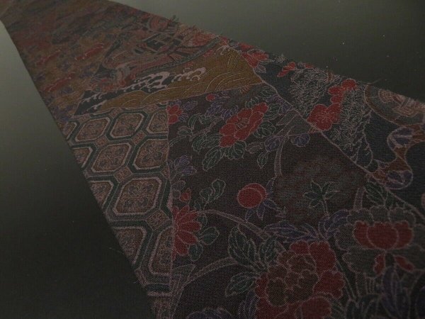 Photo1: 4G09z60 Japanese Kimono Crepe Silk  FABRIC Dark brown Flowers 81.1" (1)