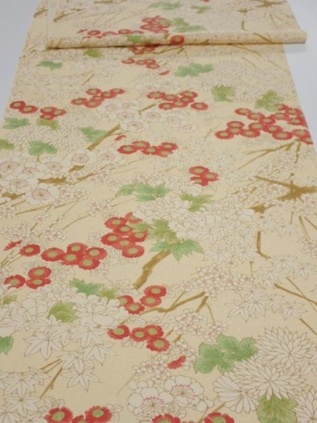 Photo1: 2S05z110  Japanese Kimono Silk  FABRIC Flowers Light cream 83.5x15.0 (1)