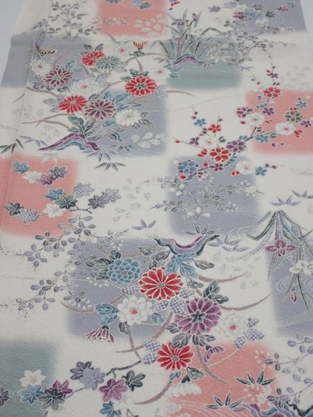 Photo1: 2i02z60  Japanese Kimono Silk  FABRIC Flowers Off-white 42.1x14.8 (1)