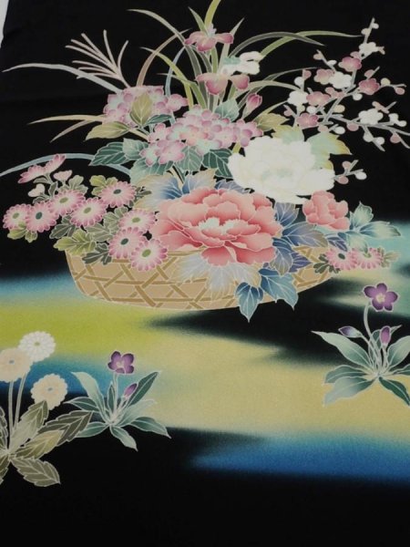 Photo1: 4K03z100  Japanese Kimono Silk  FABRIC Flowers Black 67.7x14.6 (1)