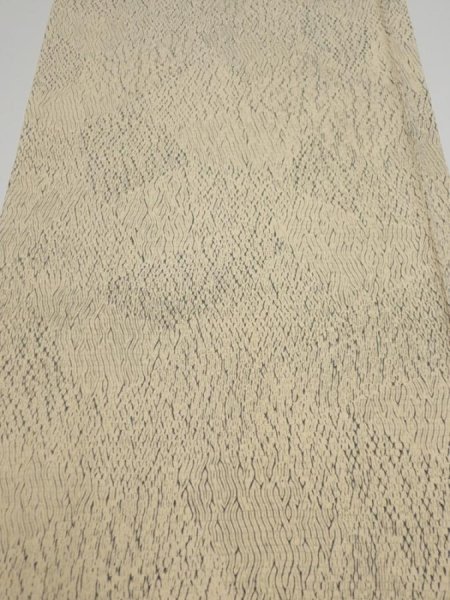 Photo1: 2J03z100  Japanese Kimono Silk  FABRIC Shibori Light cream 64.6x14.2 (1)