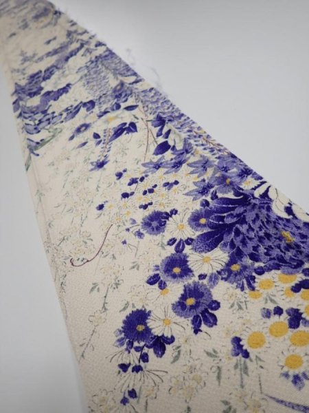 Photo1: 2S07z60  Japanese Kimono Crepe Silk  FABRIC Flowers Off-white 63.0x7.5 (1)