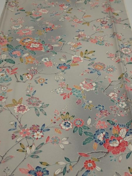 Photo1: 4D04z90  Japanese Kimono Silk  FABRIC Flowers Light gray 66.9x14.4 (1)