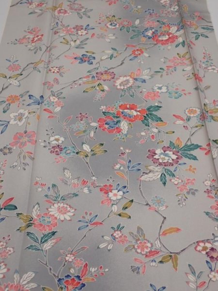 Photo1: 4D06z90  Japanese Kimono Silk  FABRIC Flowers Light gray 66.1x14.4 (1)