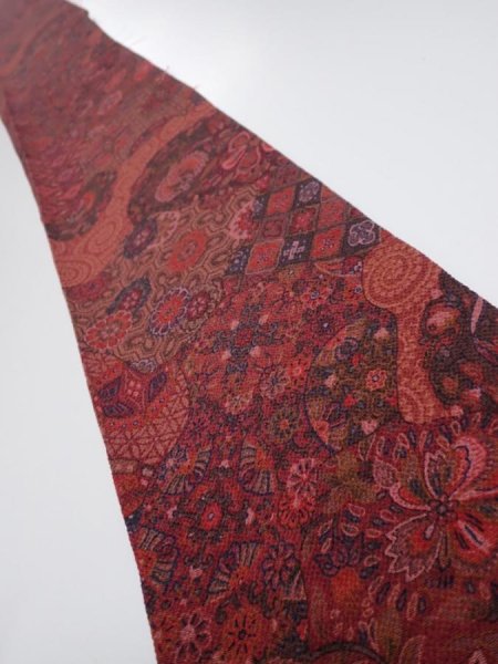 Photo1: 2W07z50  Japanese Kimono Crepe Silk  FABRIC Flowers Dark red 60.6x6.9 (1)