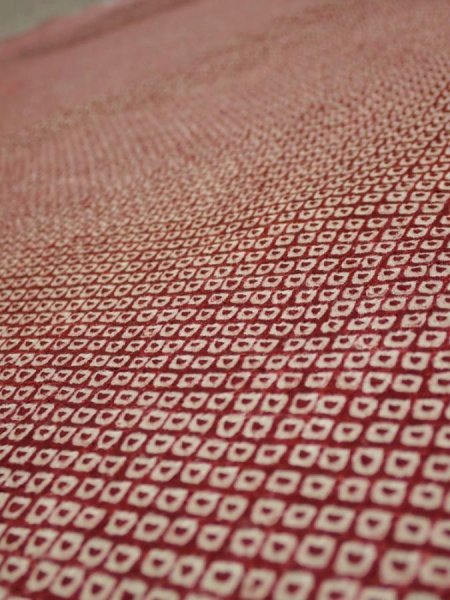 Photo1: 1W06z100  Japanese Kimono Silk  FABRIC Shibori Red-Brown 66.1x14.8 (1)