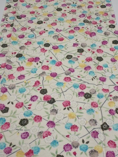 Photo1: 1W05z80  Japanese Kimono Silk  FABRIC Sakura Off-white 59.8x14.2 (1)