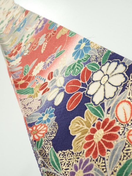 Photo1: 2A07z50  Japanese Kimono Silk  FABRIC Flowers Off-white 62.2x7.3 (1)