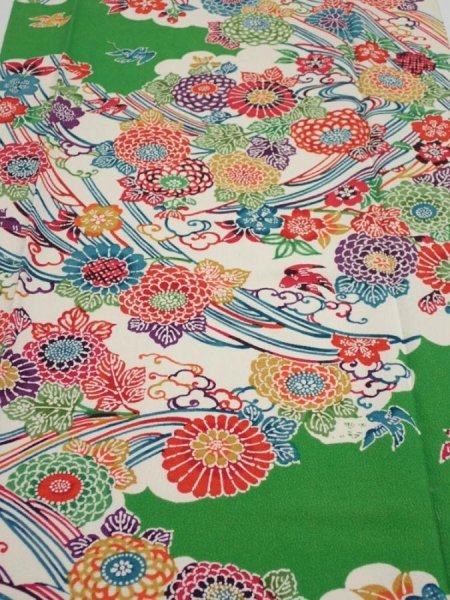 Photo1: 1V03z100  Japanese Kimono Crepe Silk  FABRIC Kyo-bingata Green 66.1x14.6 (1)