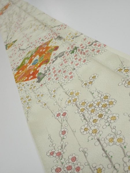 Photo1: 2E07z50  Japanese Kimono Silk  FABRIC Plum branch Lime-white 63.0x7.9 (1)