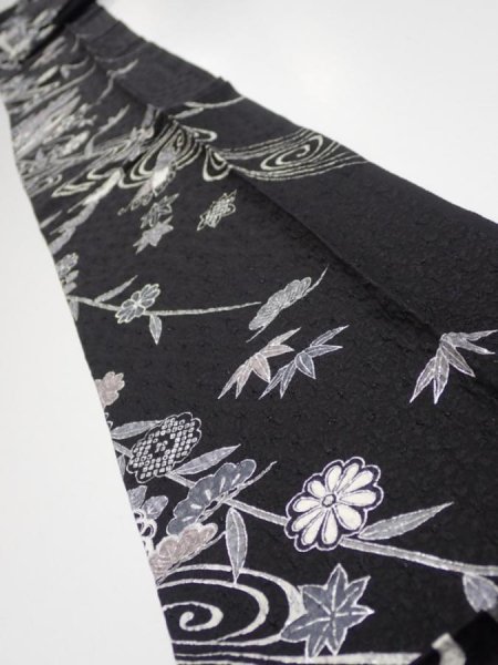 Photo1: 2Z09z50  Japanese Kimono Silk  FABRIC Flowers Black 77.2x7.1 (1)