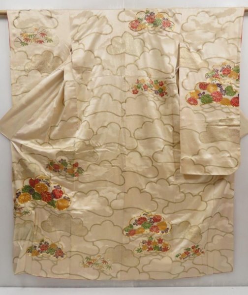 Photo1: 5027T10z1040 Vintage Japanese Kimono Silk FURISODE Chrysanthemum Light cream (1)